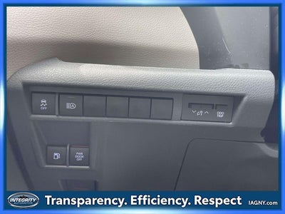 2023 Toyota Sienna XLE 8 Passenger