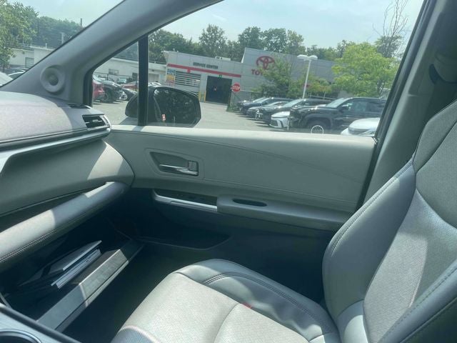 2023 Toyota Sienna Limited 7 Passenger