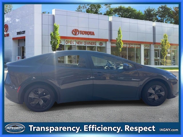 2024 Toyota Prius LE