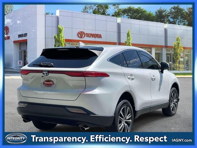 2023 Toyota Venza LE