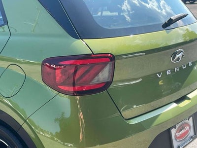 2022 Hyundai VENUE SEL