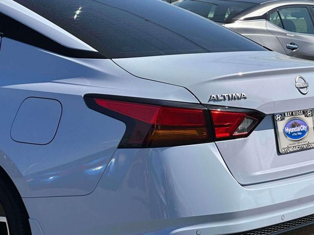 2024 Nissan Altima SR - Photo 11