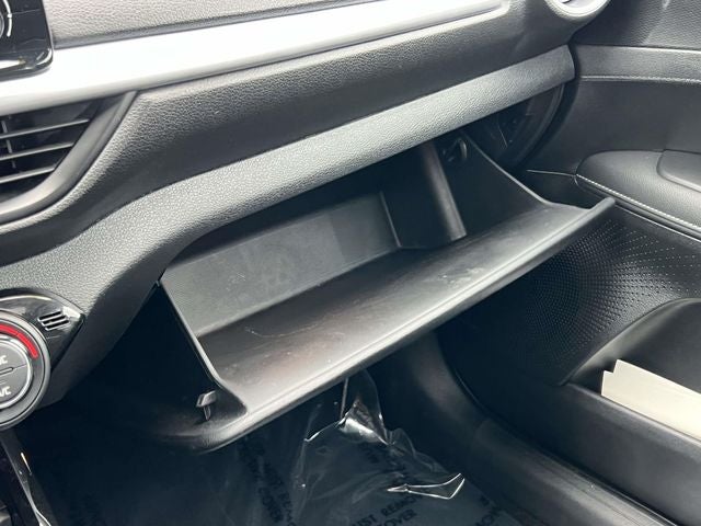 2023 Kia Forte GT-Line - Photo 13