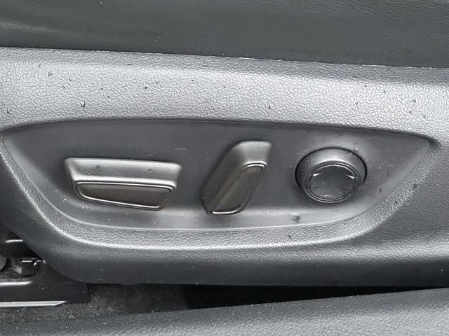 2018 Toyota Camry Hybrid XLE