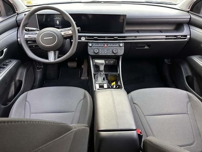 2025 Hyundai TUCSON SE