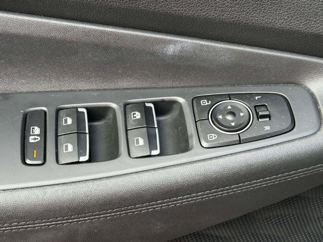 2022 Hyundai SANTA FE SE
