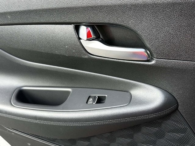 2022 Hyundai SANTA FE SE