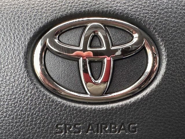 2025 Toyota Sienna Mobility LE 8 Passenger