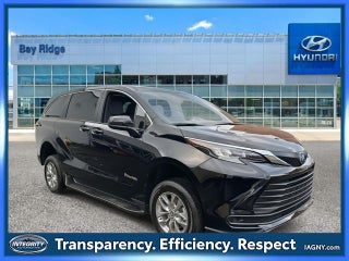 2026 Toyota Sienna Mobility LE 8 Passenger