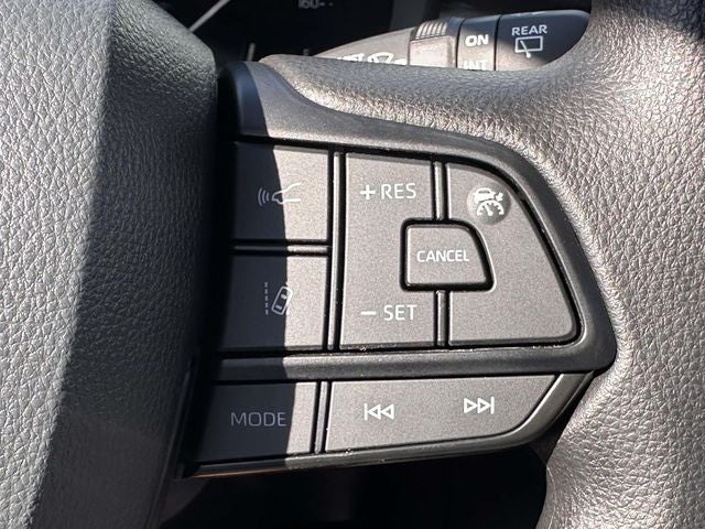 2026 Toyota Sienna LE - Photo 28