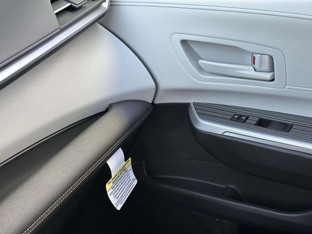 2026 Toyota Sienna LE - Photo 30