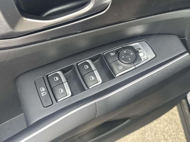 2023 Kia Sorento LX - Photo 16