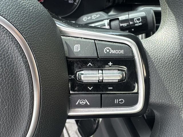 2023 Kia Sorento LX - Photo 21