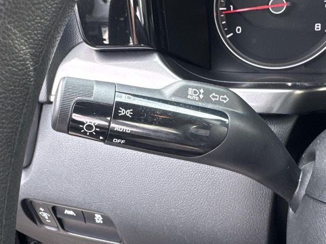 2023 Kia Sorento LX - Photo 22