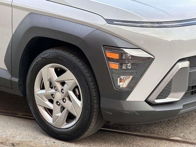 2024 Hyundai KONA SE