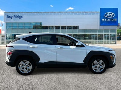 2024 Hyundai KONA SE