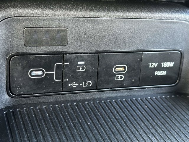 2024 Hyundai KONA SE