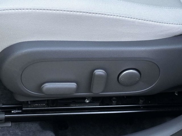 2024 Hyundai Kona SEL - Photo 17