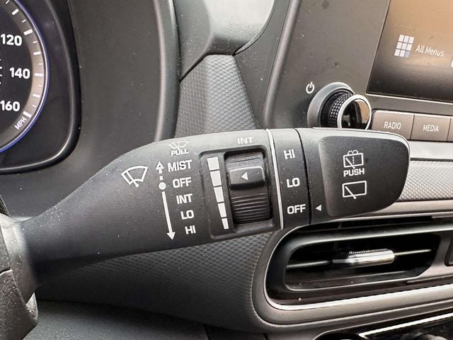 2023 Hyundai KONA SE