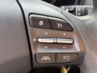 2023 Hyundai KONA SE