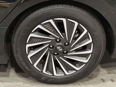 2024 Hyundai SONATA HYBRID Limited
