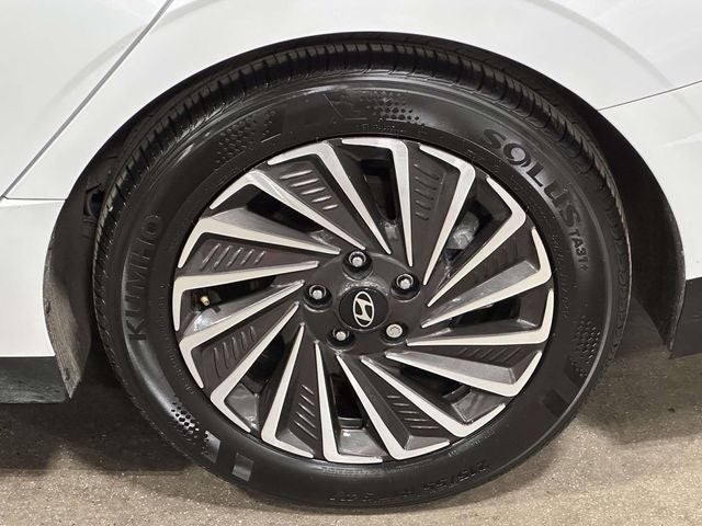 2024 Hyundai SONATA HYBRID Limited