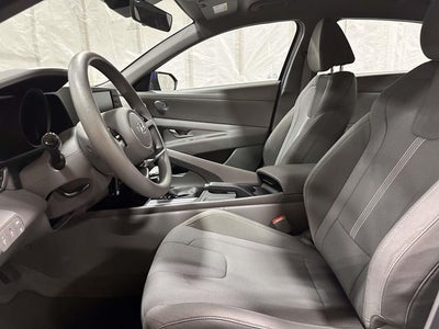 2023 Hyundai ELANTRA SE