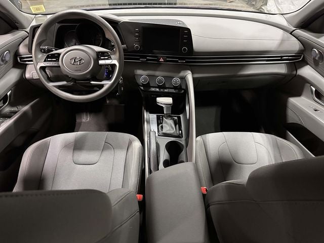 2023 Hyundai ELANTRA SE