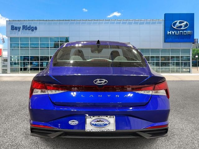2023 Hyundai ELANTRA SE