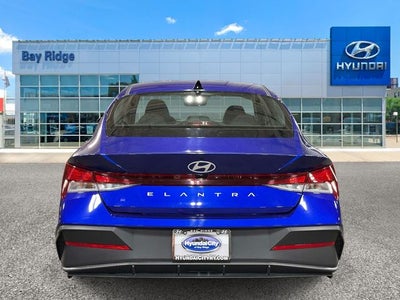 2024 Hyundai ELANTRA SEL