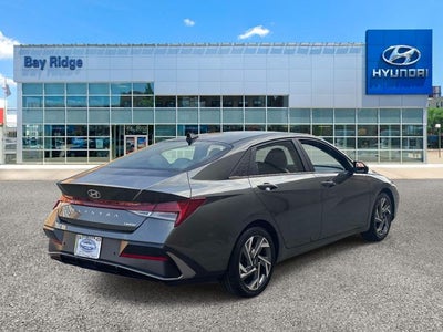 2024 Hyundai ELANTRA Limited