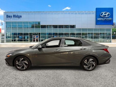 2025 Hyundai ELANTRA Limited