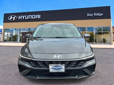 2025 Hyundai ELANTRA Limited