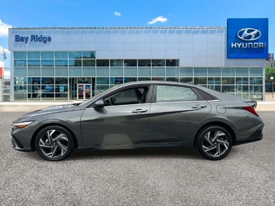 2025 Hyundai ELANTRA Limited