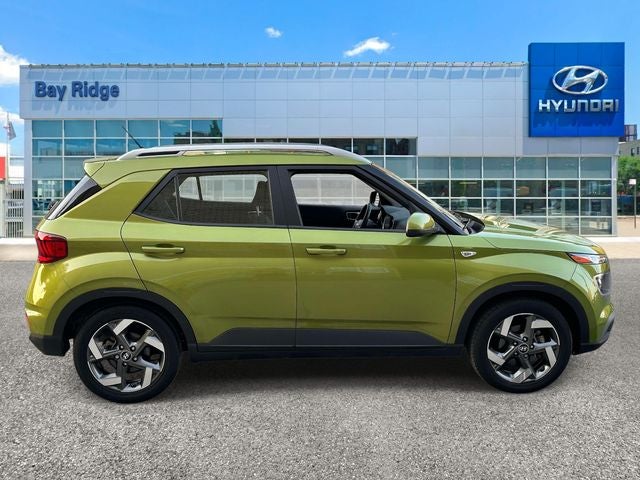 2023 Hyundai VENUE SEL