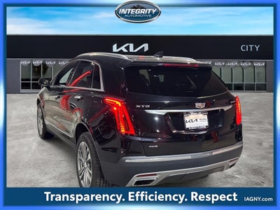 2022 Cadillac XT5 Premium Luxury