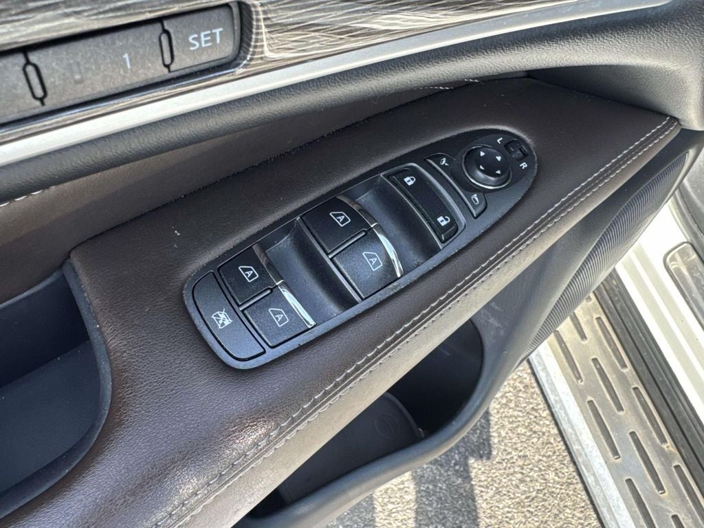 2019 INFINITI QX60 LUXE