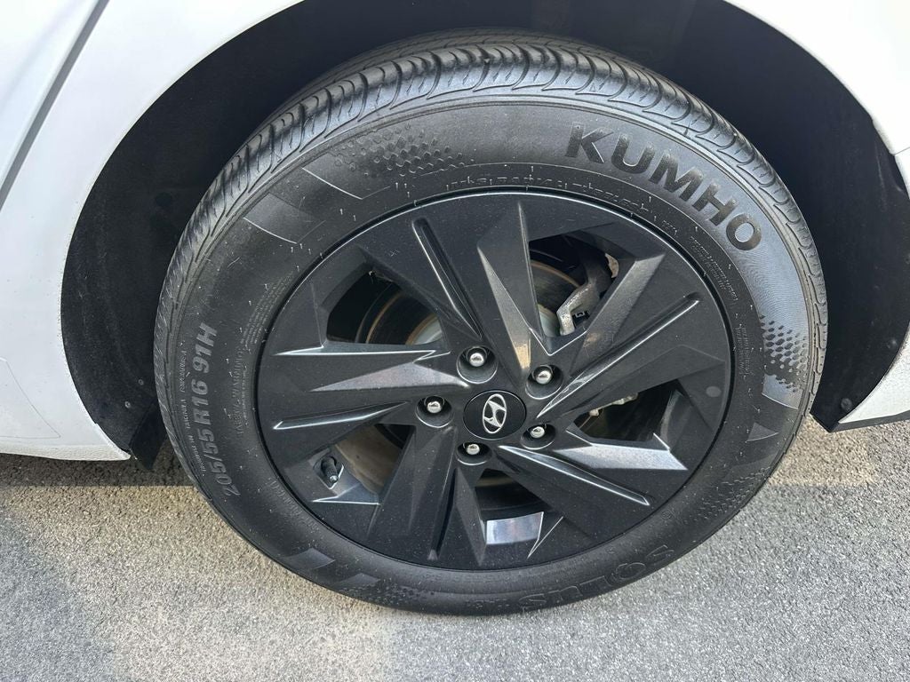 2021 Hyundai ELANTRA SEL