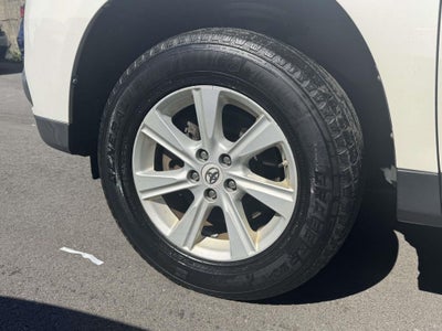 2012 Toyota Highlander SE