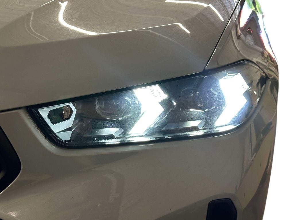 2024 BMW X6 M60i