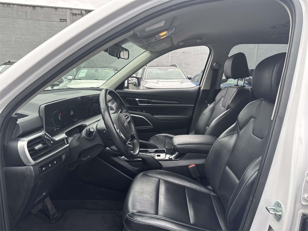 2023 Kia Telluride LX