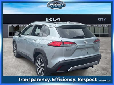 2025 Toyota Corolla Cross XLE