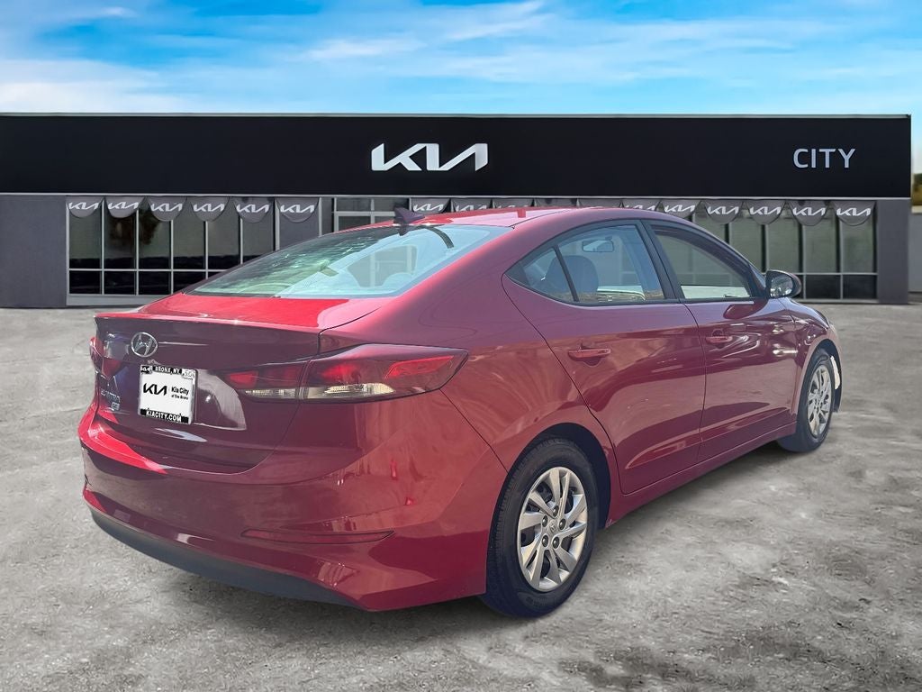 2017 Hyundai ELANTRA SE