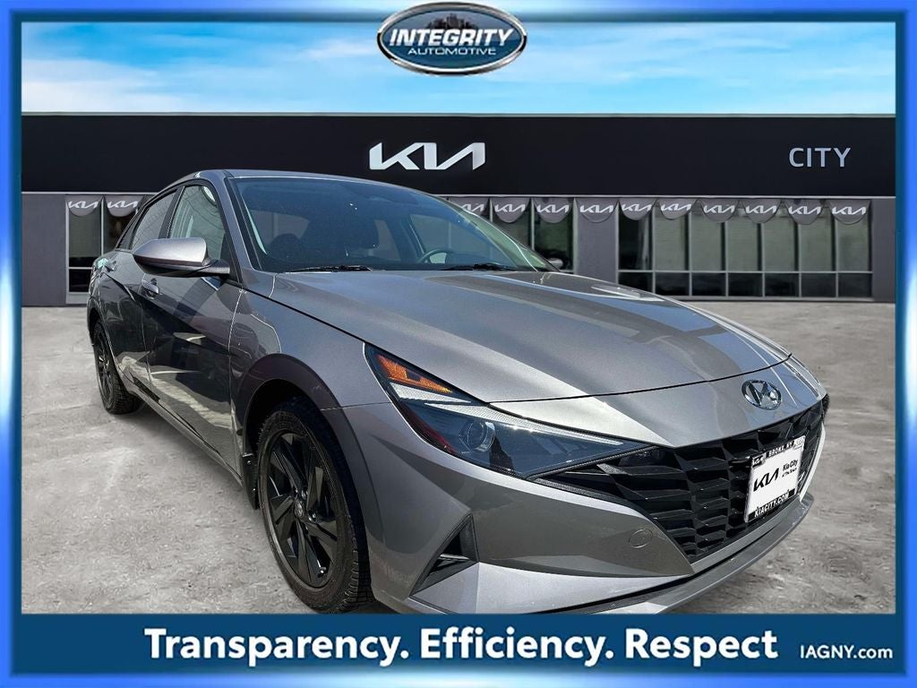 2022 Hyundai ELANTRA SEL