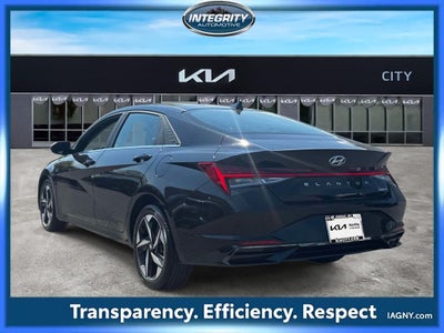 2023 Hyundai ELANTRA Limited