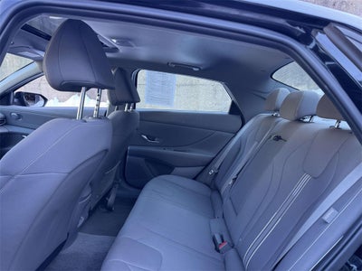 2025 Hyundai ELANTRA SEL Convenience