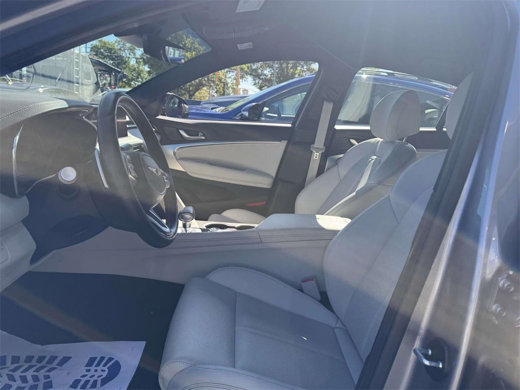 2025 Genesis G70 2.5T