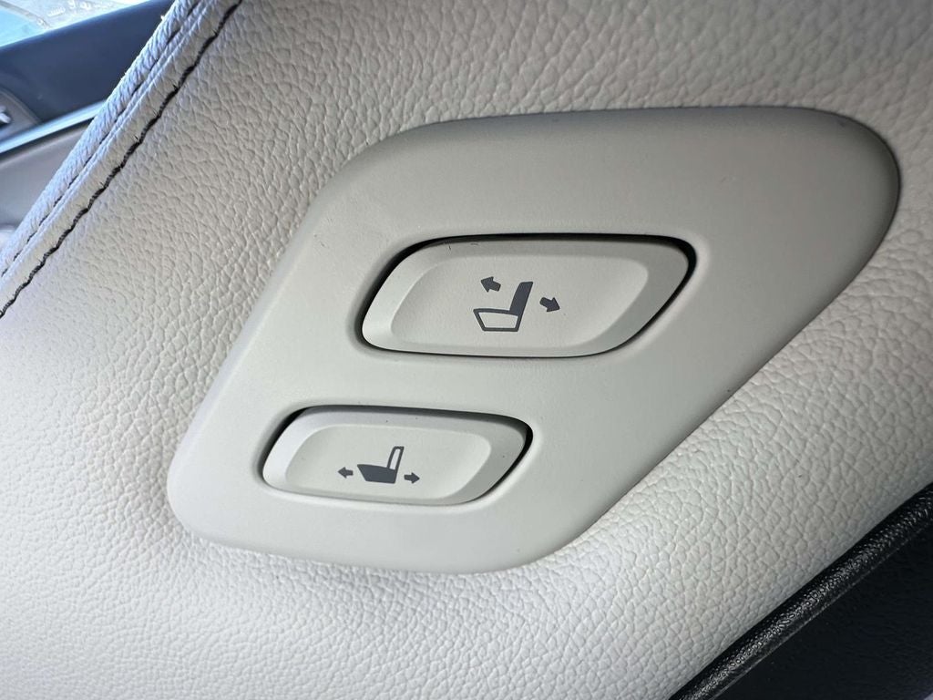 2025 Genesis G70 3.3T Sport Advanced