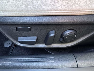 2025 Genesis G70 3.3T Sport Advanced