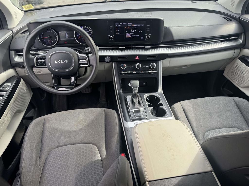 2022 Kia Carnival LX